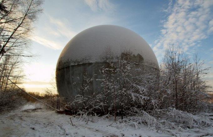 Mysterious ball at Dubna.
