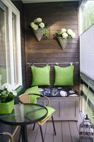 Pleasant green shades harmonize perfectly with wood