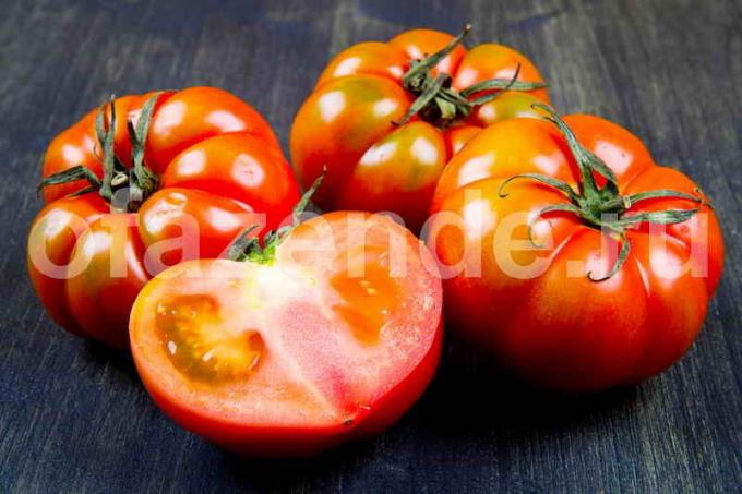 To quickly blushed tomatoes