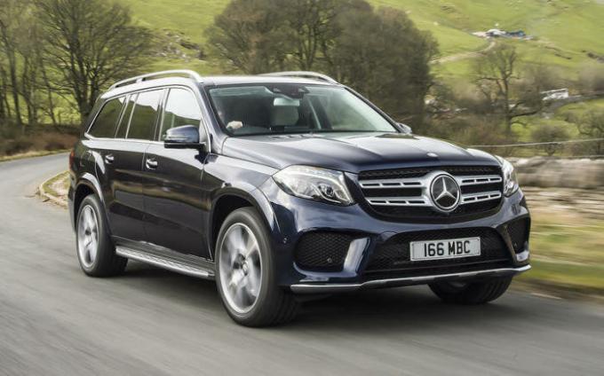 On some crossover Mercedes-Benz GLS 2018 there may be problems with the rear brakes. | Photo: autocar.co.uk.