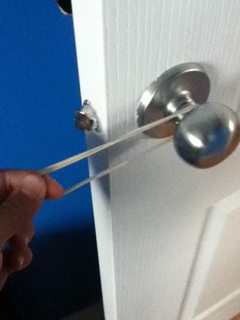 How to open any door without hands