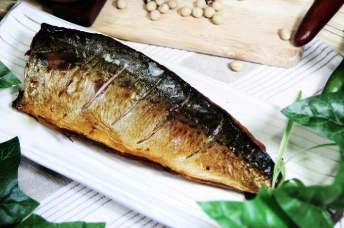 Delicious mackerel without smokehouse and in just 3 minutes.