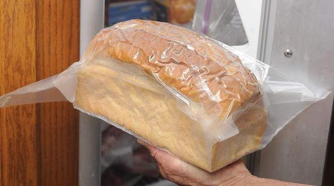 Frozen bread