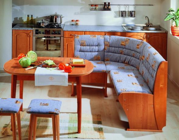 Stylish corner kitchen sofas will effectively decorate the interior and make it much more practical.