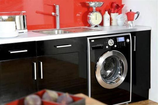 What can be imagined more stylishly than black fronts and a black surface of the washing machine