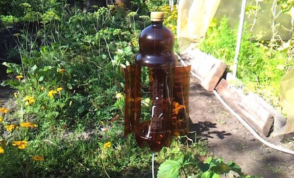 Useful use of plastic bottles in the garden (Part 2)