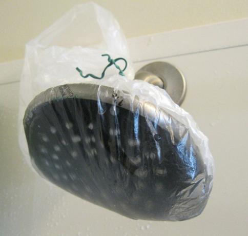 How to quickly and easily clean the shower from the plaque and mold