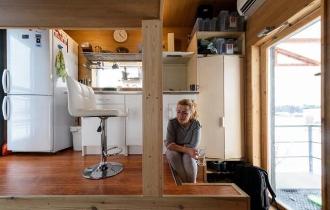 Kitchen cabin area of ​​16 squares.
