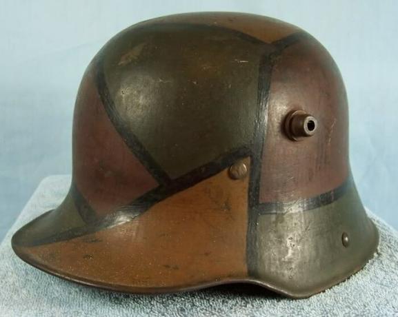 M16 helmet in camouflage livery during the First World War.