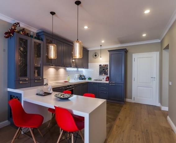 Gray kitchen with red accents