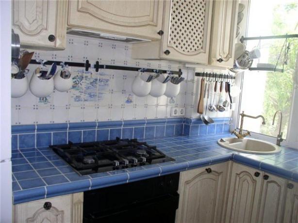Do-it-yourself kitchen countertop made of tiles (39 photos): step-by-step instructions