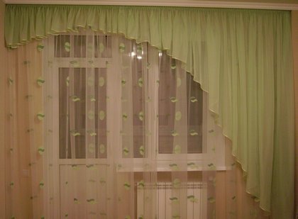 Remove and refresh the tulle briefly without touching the decorative curtains