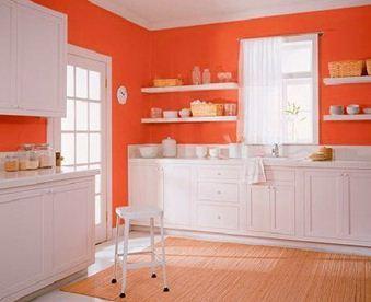 An example of a successful design: bright walls + white set + white floor and ceiling