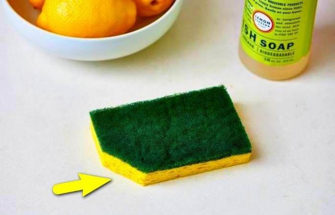 Why cut off the corner of the sponge for washing dishes? 