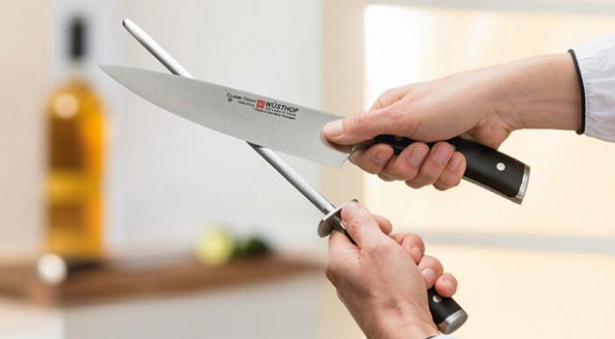 It is necessary to sharpen knives properly.