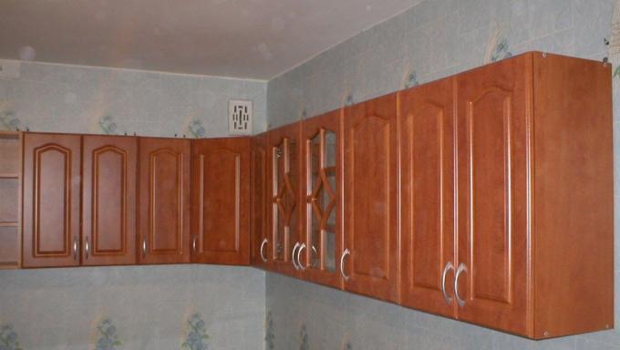 At what height to hang kitchen cabinets: do-it-yourself video instructions for installation, photo and price
