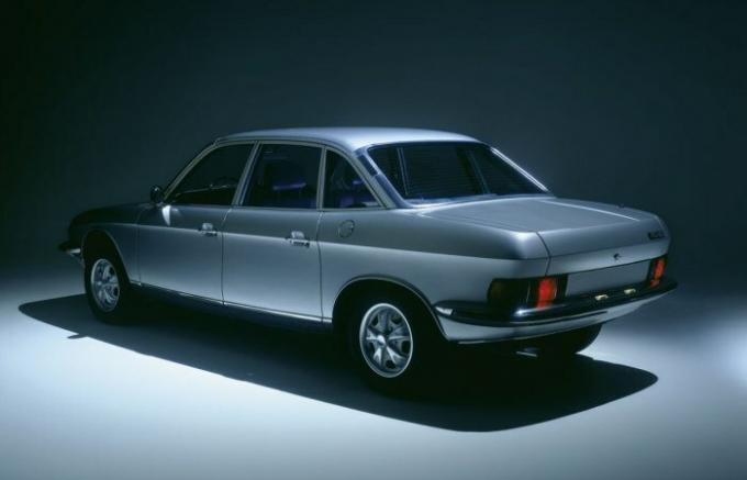 Advanced design NSU Ro 80 was used in the following models of Audi.