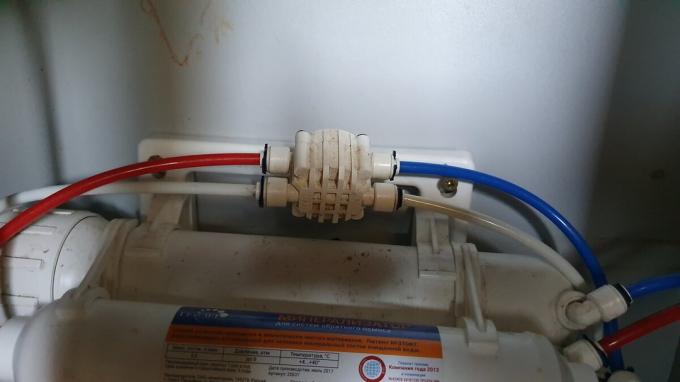 four way valve, reverse osmosis, a possible breakage.