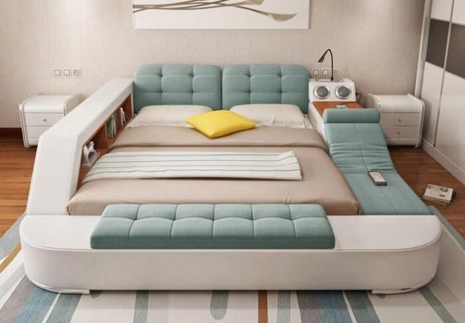 Bed with a complete order.