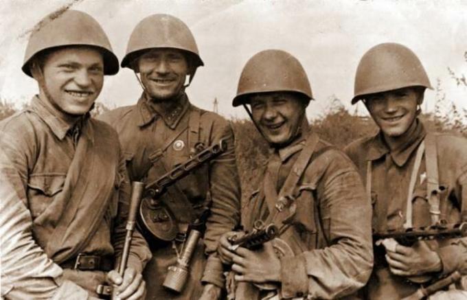 How is it that the Soviet helmet was better than the vaunted German helmet