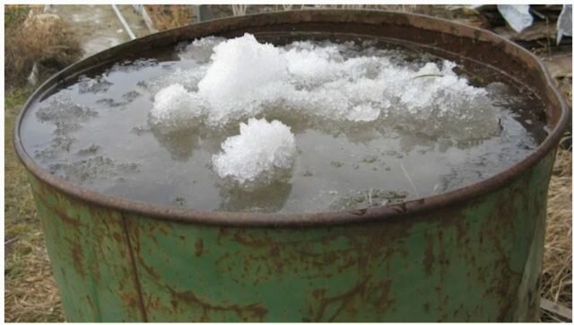 How to leave the barrel in the winter without having to drain the water, so they do not burst