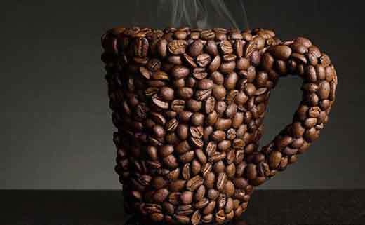Coffee beans as an element of cup decor