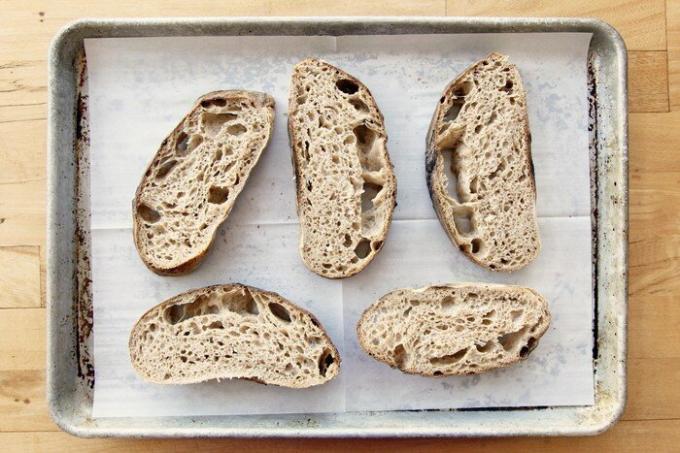 How to keep the bread fresh even after a month: a trick that is useful to all