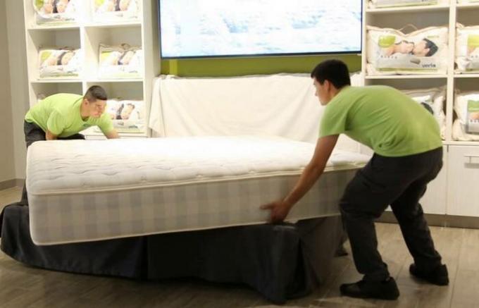 Clean right mattress + a trick, how to prolong its life