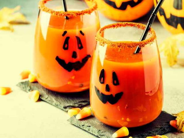 Pumpkin juice - drink, of which consists of a large number of vitamins and minerals © ofazende.ru