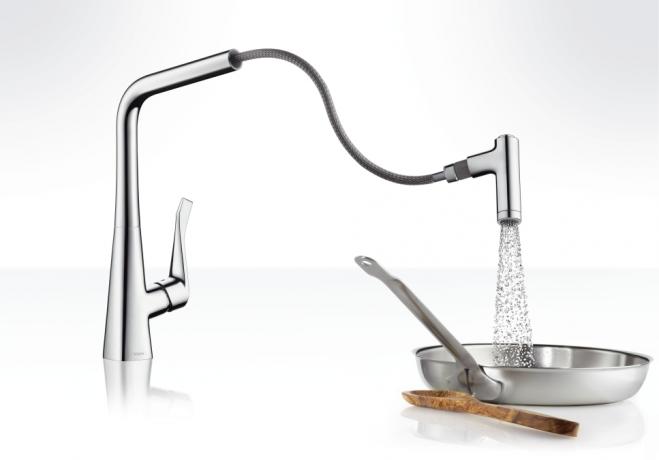 Kitchen faucet with shower: video instructions for DIY design, retractable watering can, price, photo