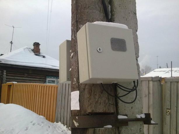 What should I do if the energy demand the removal of the meter on the facade of the house or on a pole?