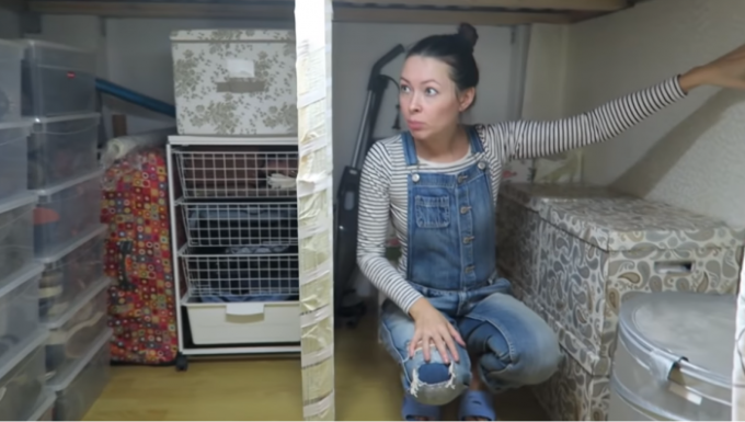 Though in the pantry can be only squatting, but it is very spacious. | Photo: youtube.com.
