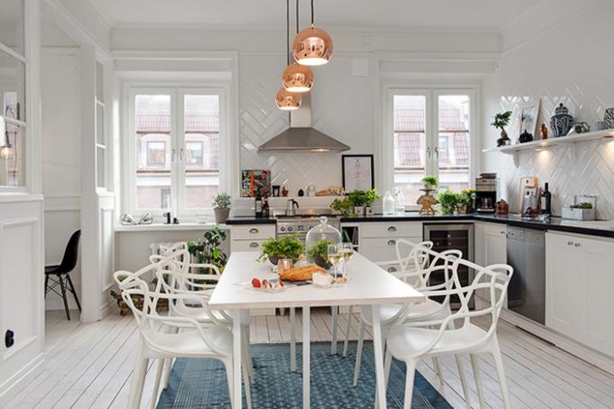 A large amount of natural color is an important aspect of Scandinavian interiors