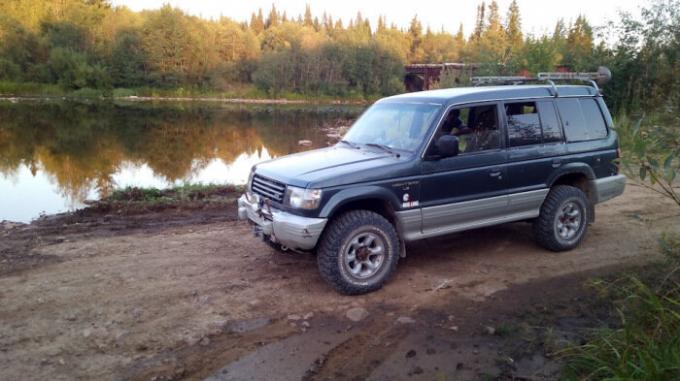 Mitsubishi Pajero second generation - a full Japanese SUV. Photo: drive2.ru.