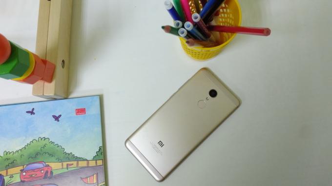 Xiaomi Redmi 5 review: a non-standard budget phone - Gearbest Blog India