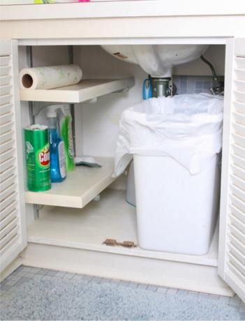 4 Convenient Ways to Use Under-Sink Space