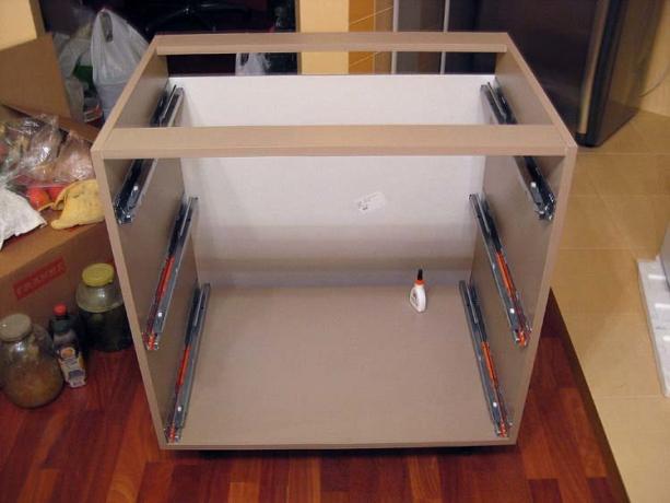 Drawer unit frame with drawer fittings and back panel.