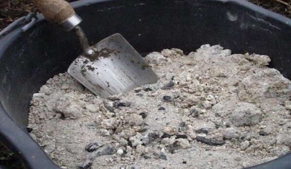 Errors that make ash useless and harmful fertilizers