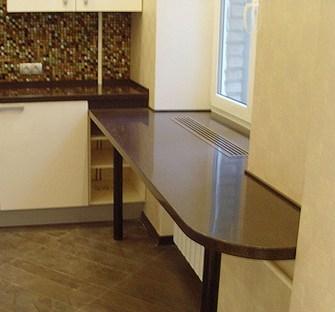pull-out bar counter in the kitchen