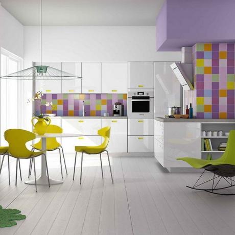 Juicy lemon and light purple tones look very harmonious against the background of the floor, walls, headset